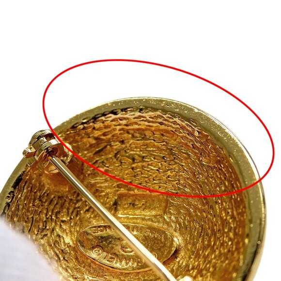 CHANEL Gold Logo Brooch - Picture 7 of 10